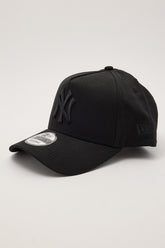 New York Yankees 9Forty A-Frame Cap Black/Black Embroidery